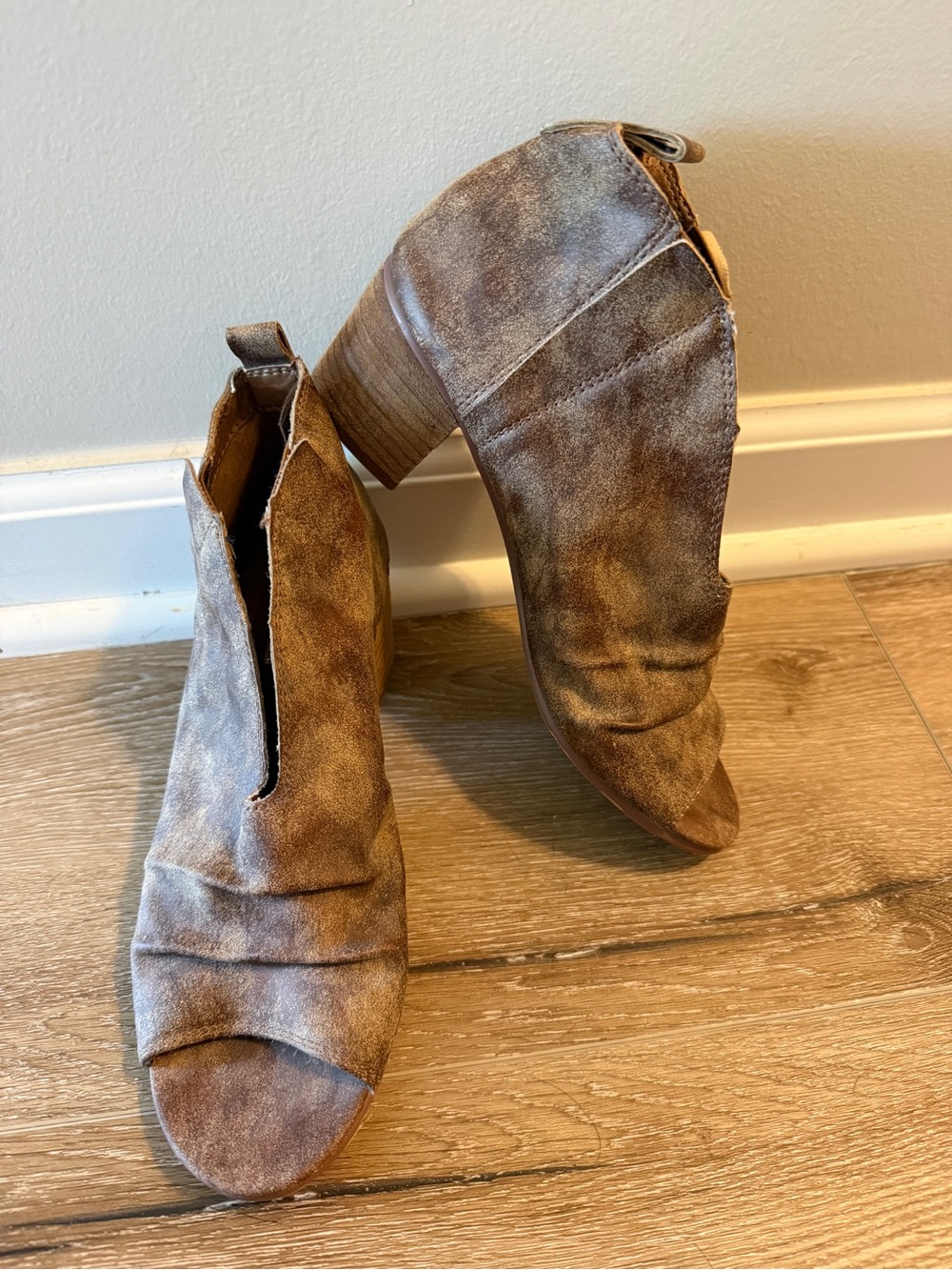 Very G Suedette Open-Toe Slip-On Mules in Brown Taupe